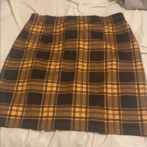 Plaid yellow and black Skirt